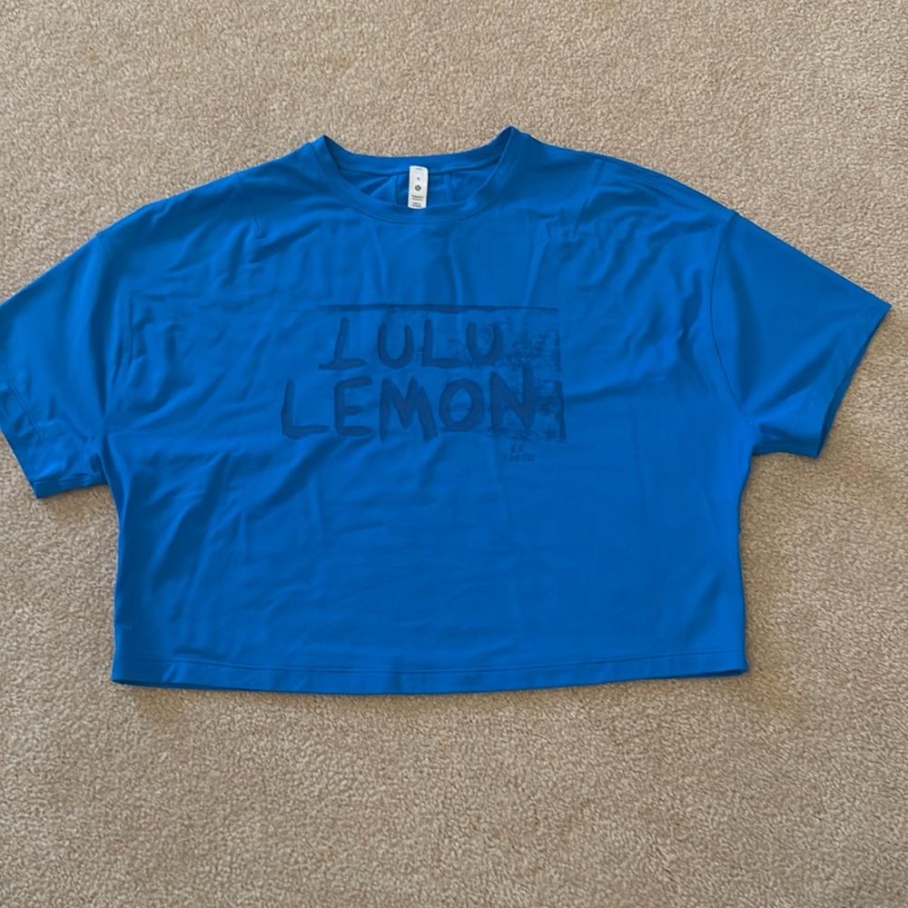 LuluLemon shirt